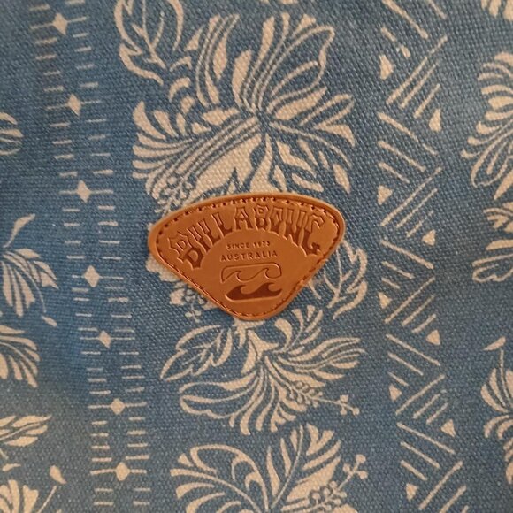 Blue Billabong Home Abroad Canvas Backpack Hibiscus design faux leather accents - Picture 2 of 7